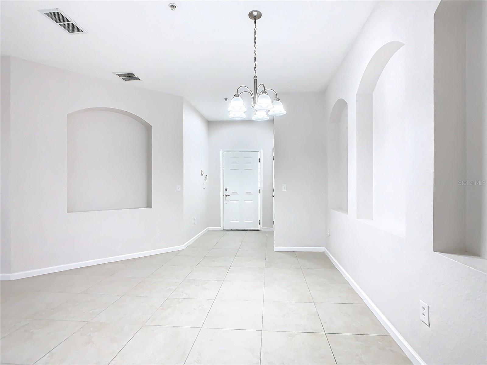Image 7 of 72 For 3000 Laurel Park Lane 202