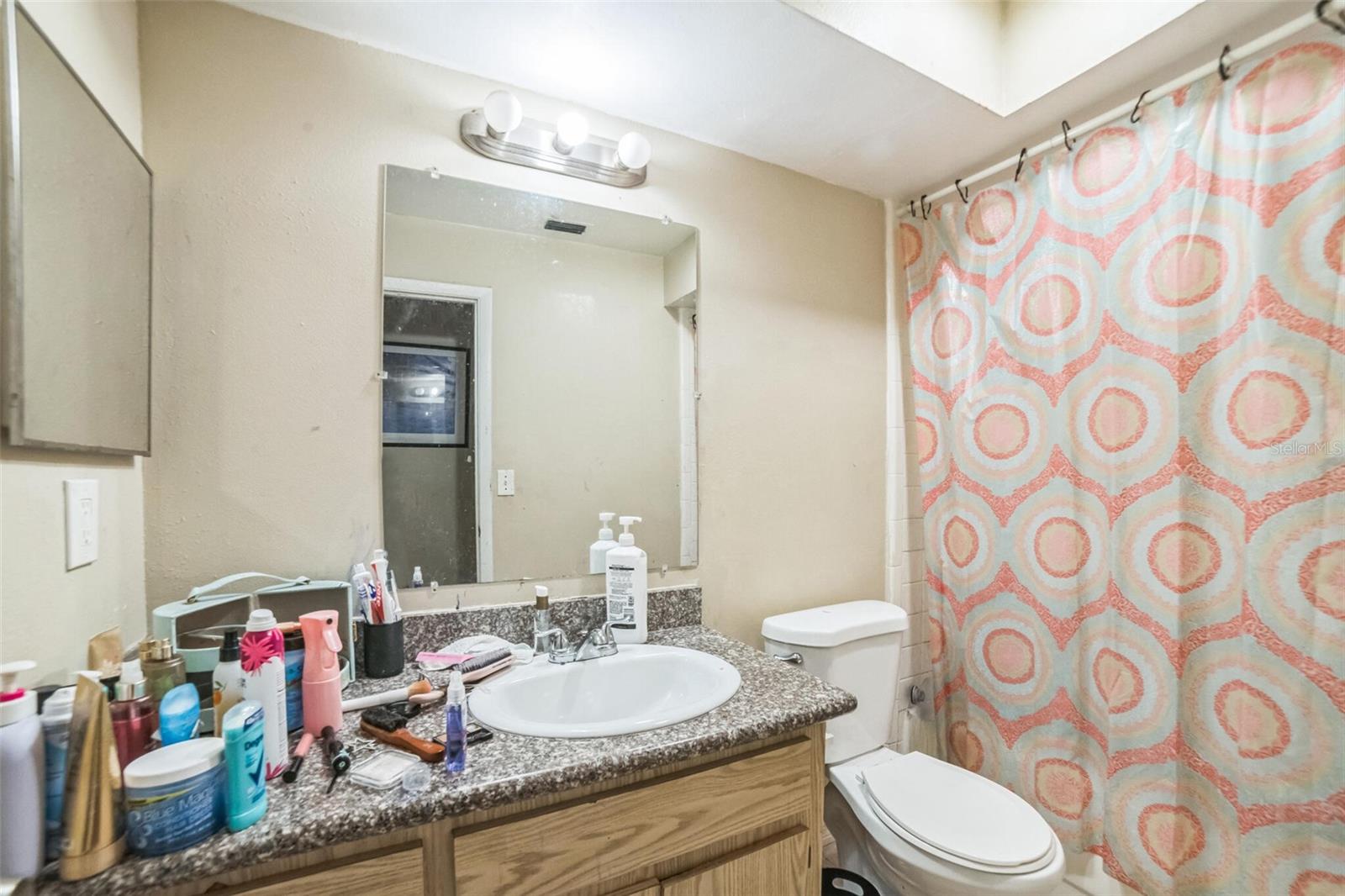 Image 21 of 33 For 3711 Shady Grove Circle