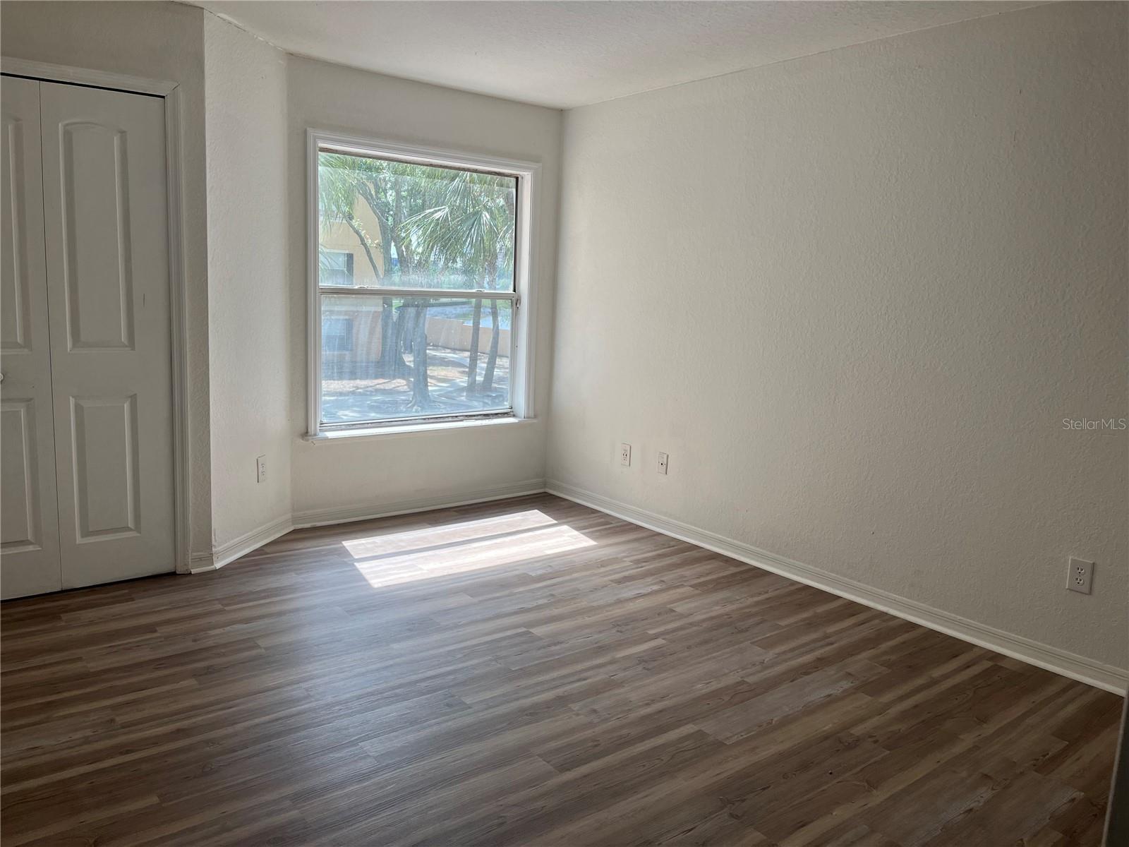 Image 10 of 47 For 7606 Pissarro Drive 14206