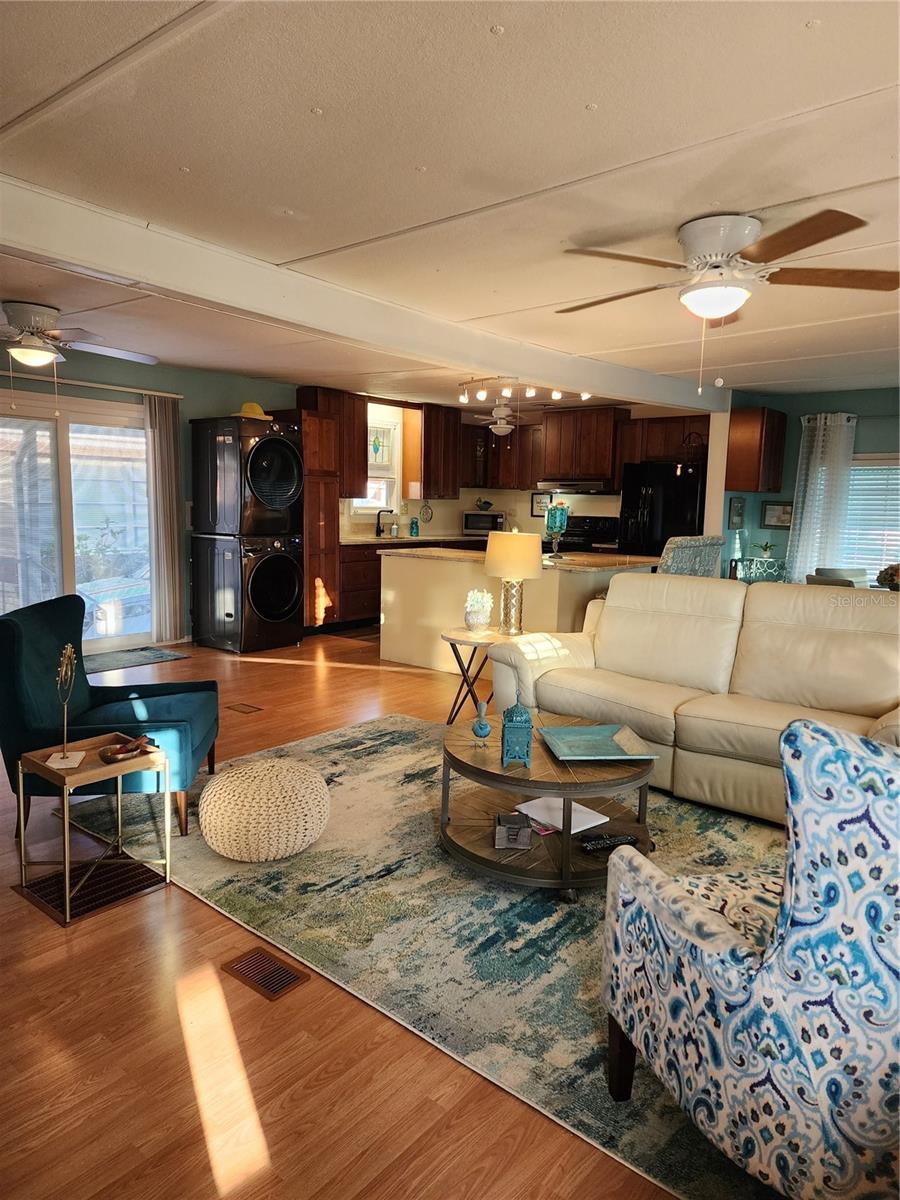 Image 3 of 27 For 9790 66th Street N 100