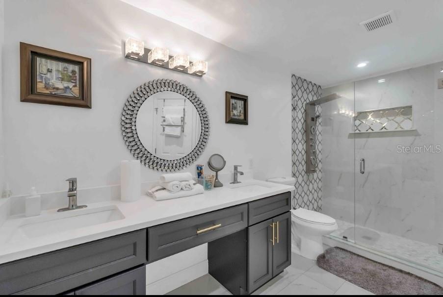 Image 14 of 30 For 8621 Spring Club Court