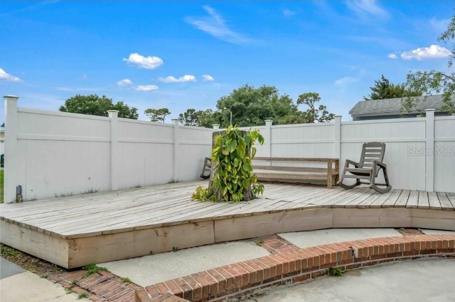 Image 3 of 30 For 8621 Spring Club Court