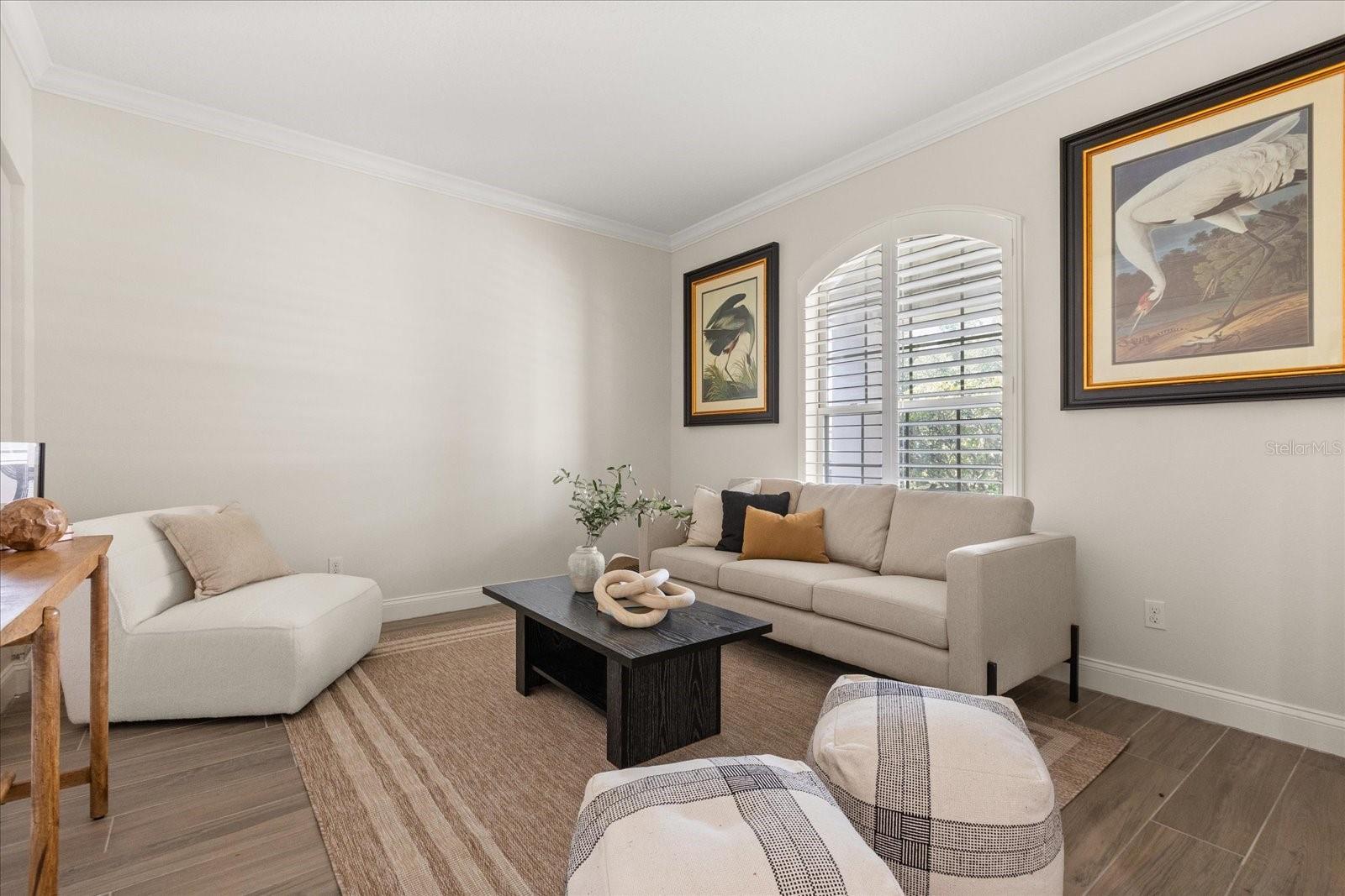 Image 7 of 44 For 886 Sherbourne Circle