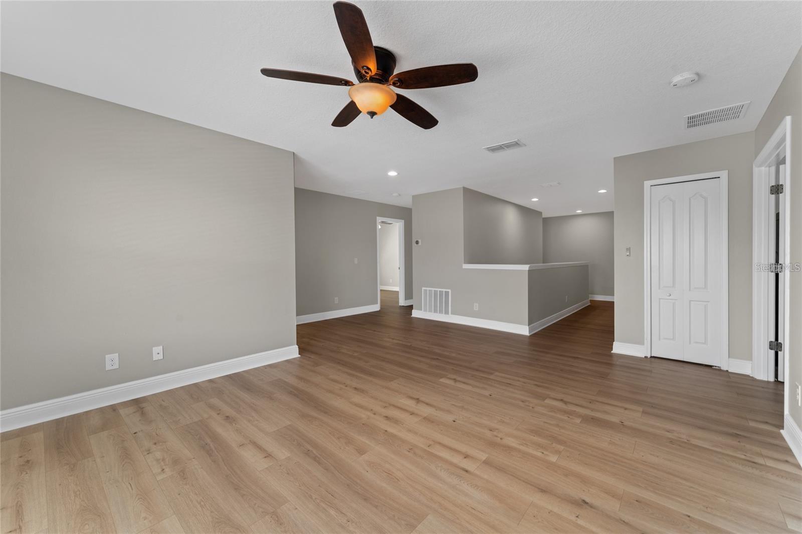 Image 23 of 54 For 14537 San Lorenzo Drive