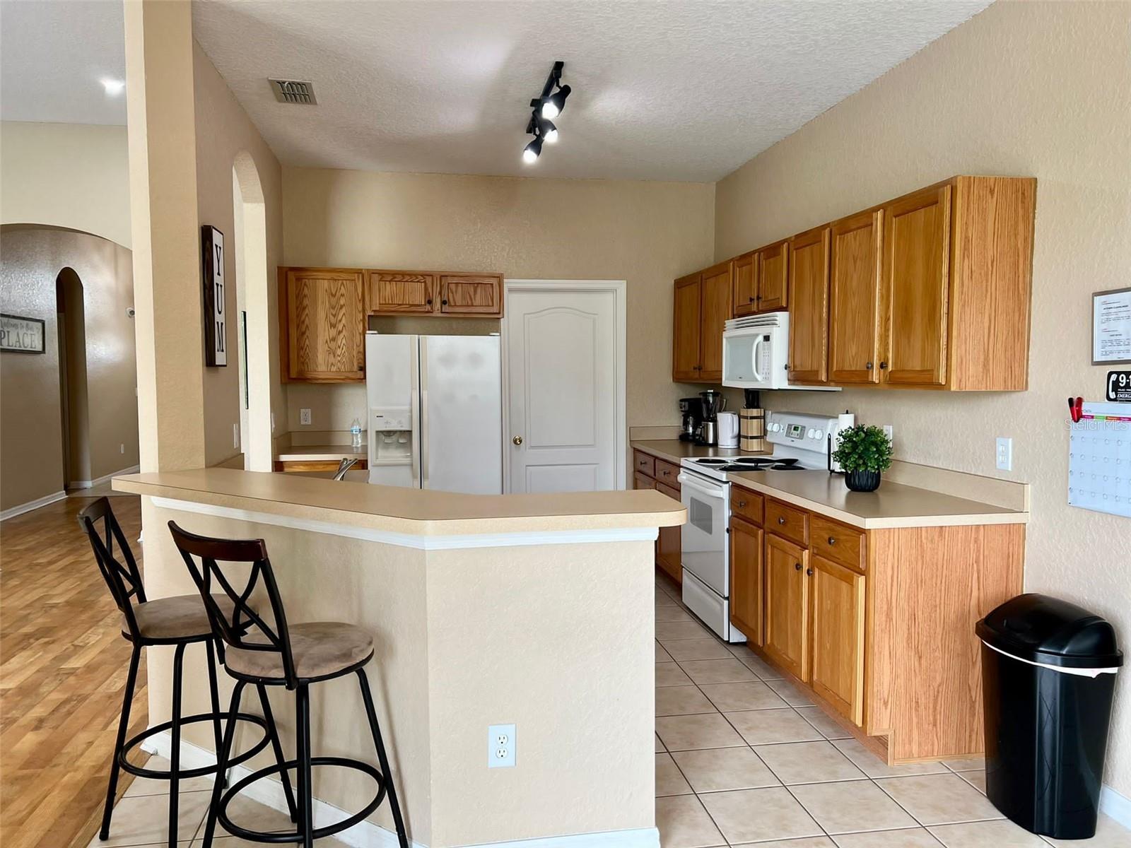 Image 11 of 34 For 814 Birkdale Street