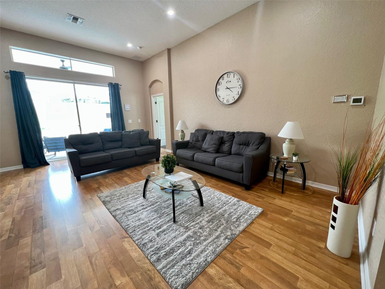Image 7 of 34 For 814 Birkdale Street
