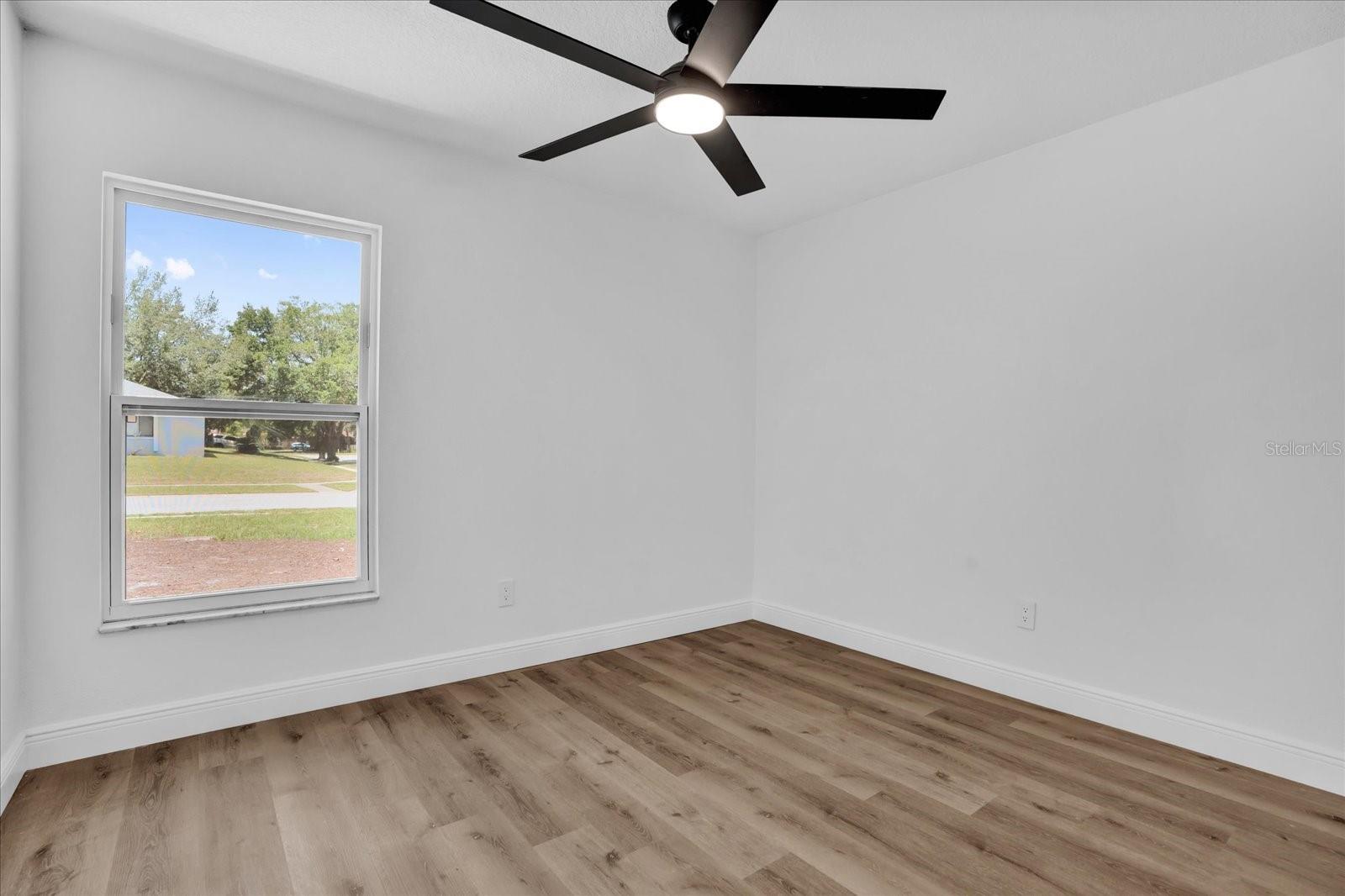 Image 16 of 24 For 1301 Paradise Lane