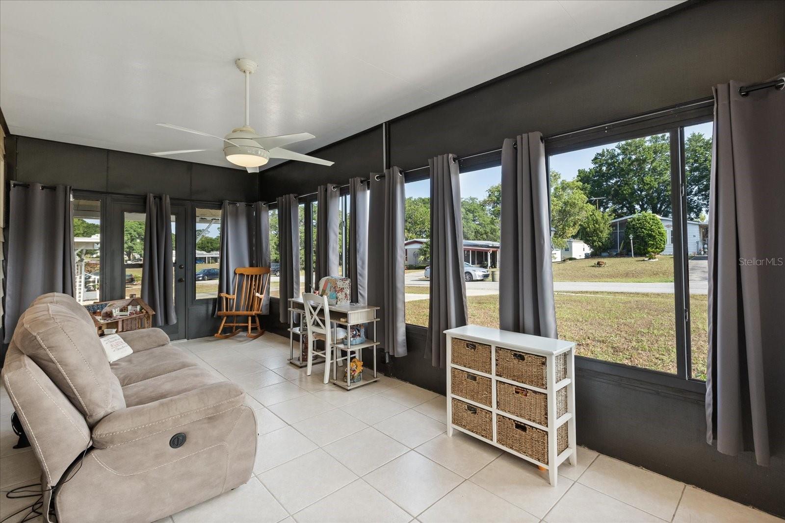 Image 21 of 25 For 38 Da Rosa Avenue