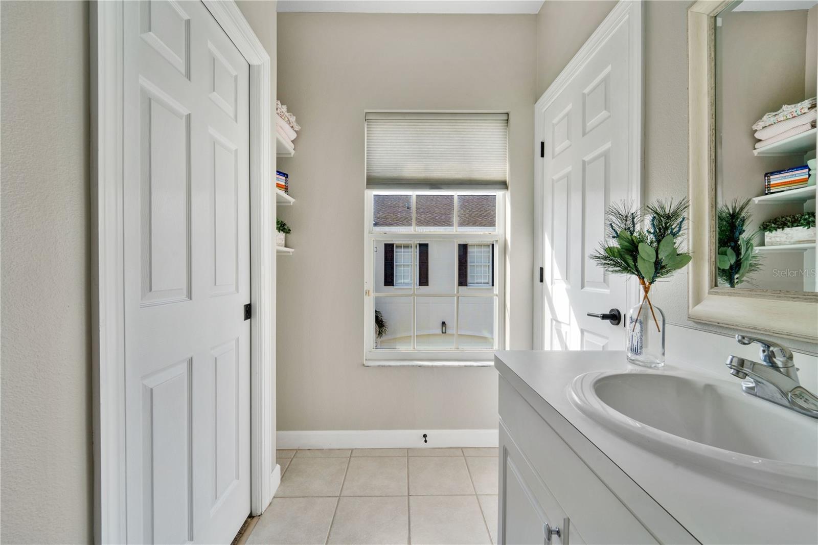 Image 14 of 35 For 2607 Cleveland Street B