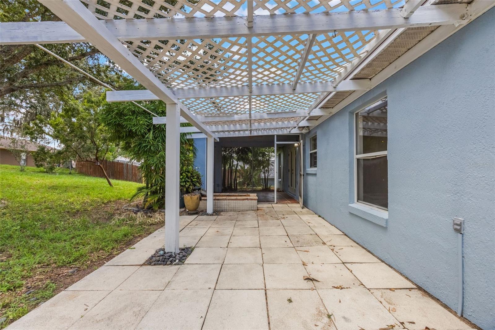 Image 35 of 58 For 9611 Saragossa Street