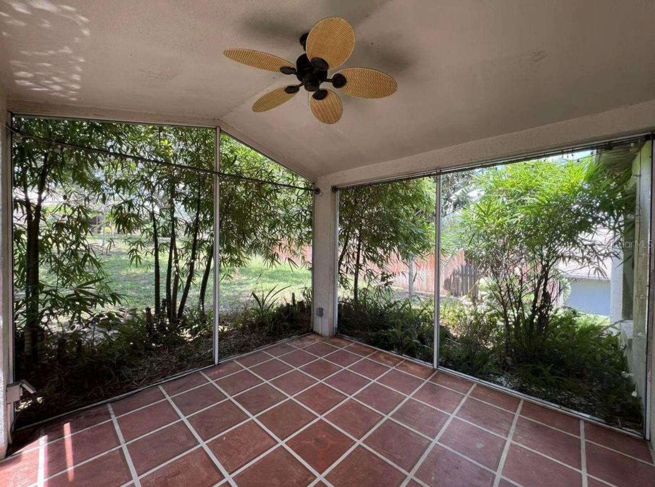 Image 5 of 32 For 9611 Saragossa Street