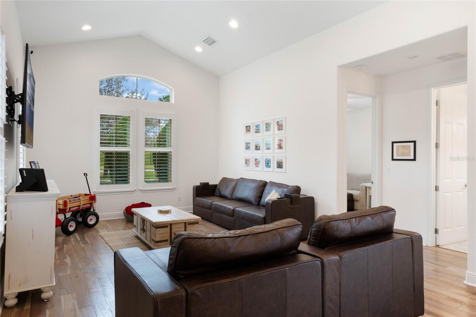 Image 23 of 44 For 6020 Marleon Drive