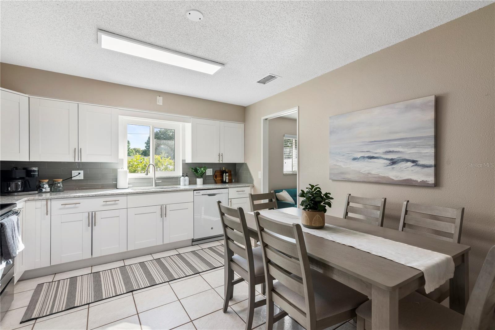 Image 6 of 22 For 5511 1st Avenue Drive Nw