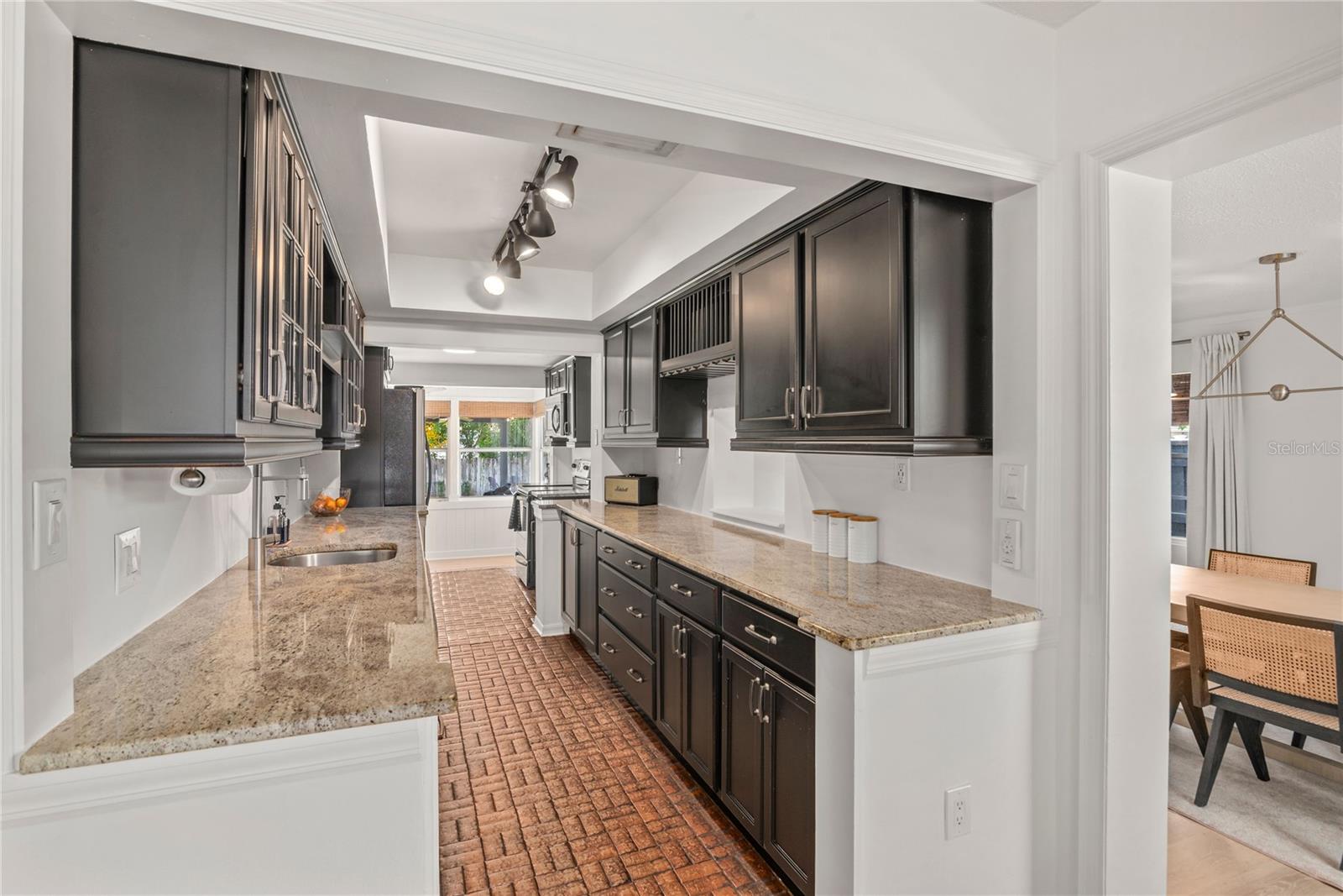 Image 12 of 47 For 1410 Osceola Court