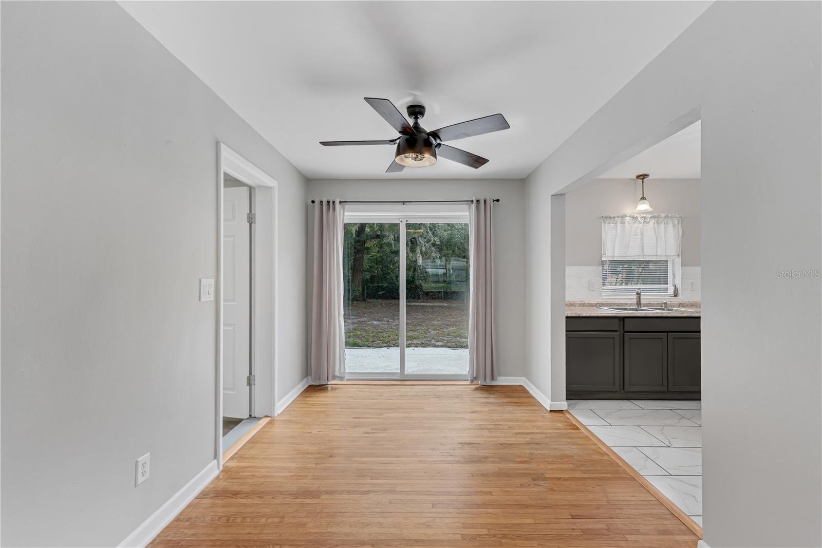 Image 14 of 18 For 826 S Montgomery Avenue