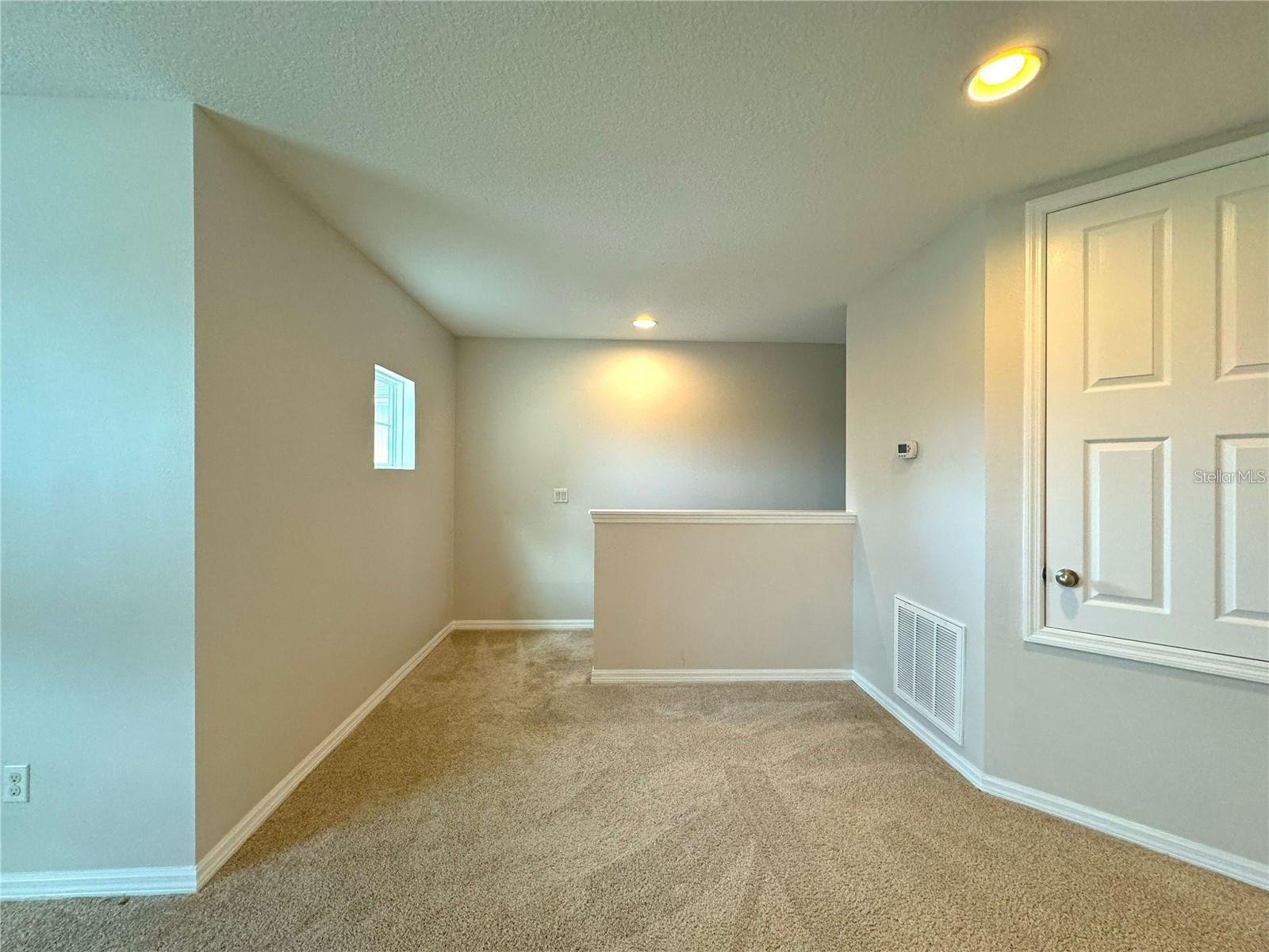 Image 18 of 29 For 3370 Mt Vernon Way