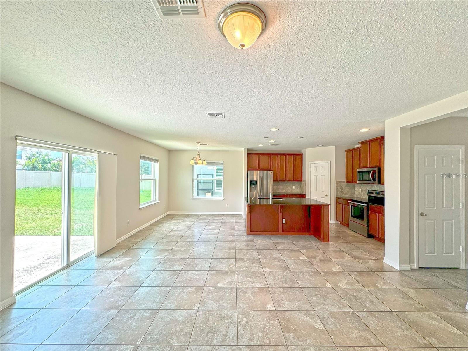 Image 3 of 29 For 3370 Mt Vernon Way