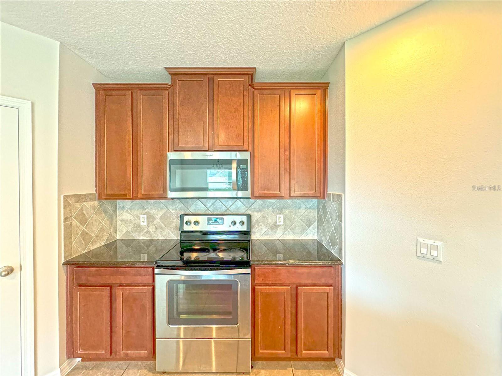 Image 5 of 29 For 3370 Mt Vernon Way