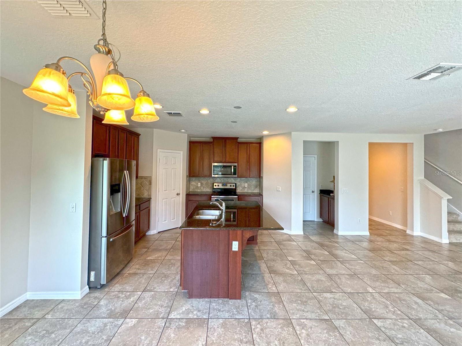Image 6 of 29 For 3370 Mt Vernon Way