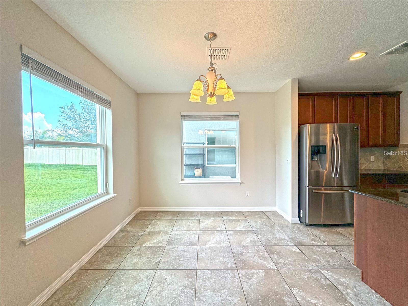 Image 8 of 29 For 3370 Mt Vernon Way