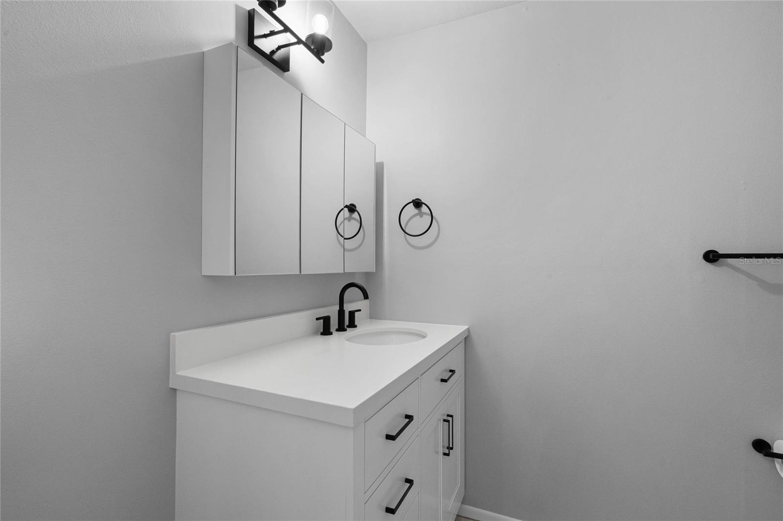 Image 14 of 28 For 5441 Lake Margaret Drive 58-h