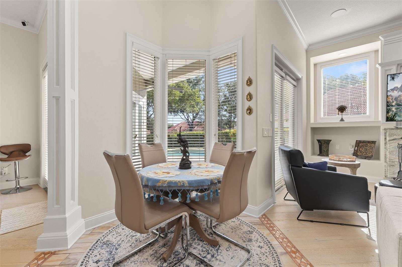 Image 23 of 59 For 1855 Vista Royale Boulevard