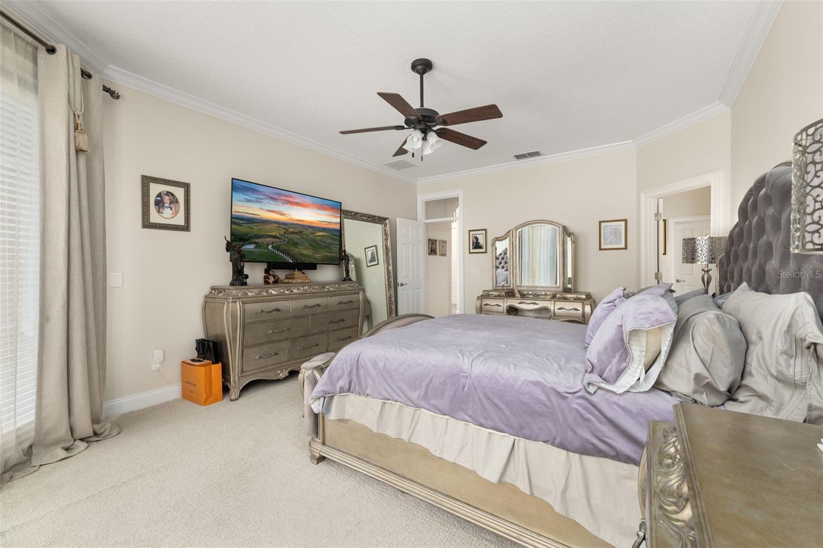 Image 29 of 59 For 1855 Vista Royale Boulevard