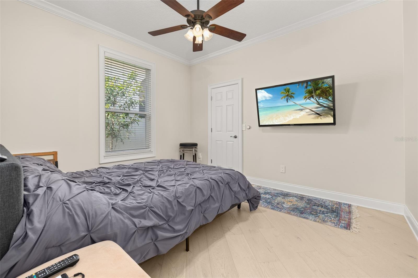 Image 36 of 59 For 1855 Vista Royale Boulevard
