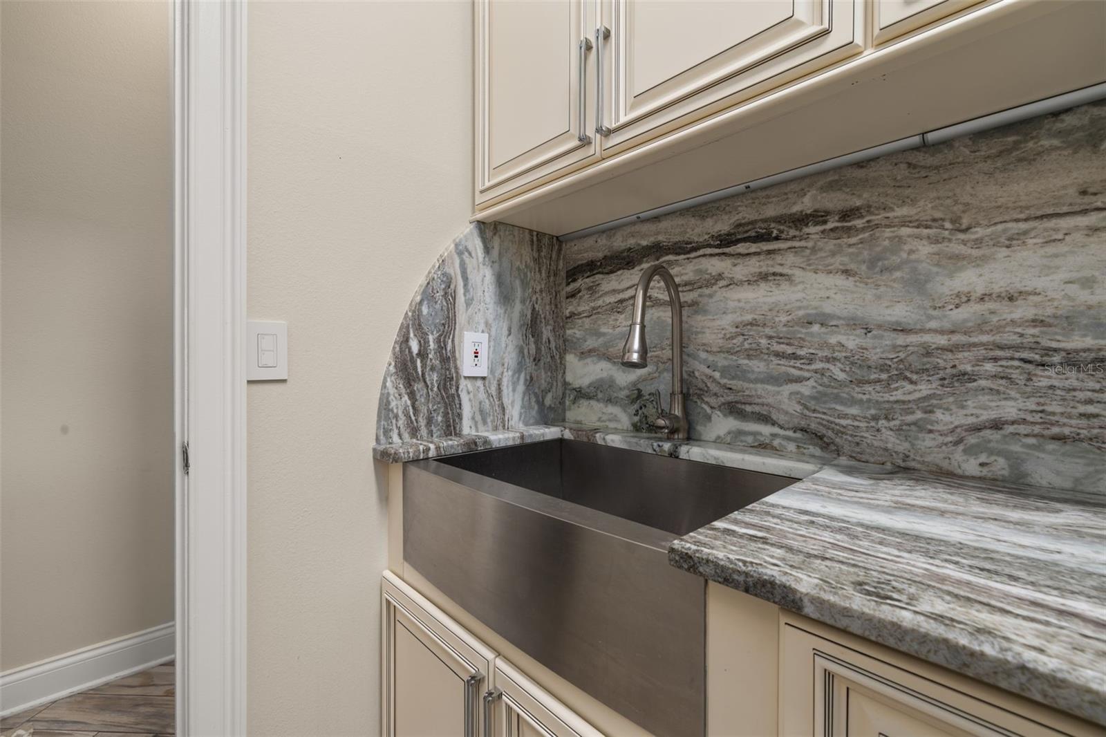 Image 43 of 59 For 1855 Vista Royale Boulevard