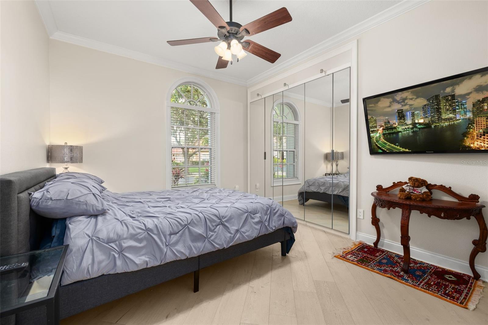 Image 44 of 59 For 1855 Vista Royale Boulevard