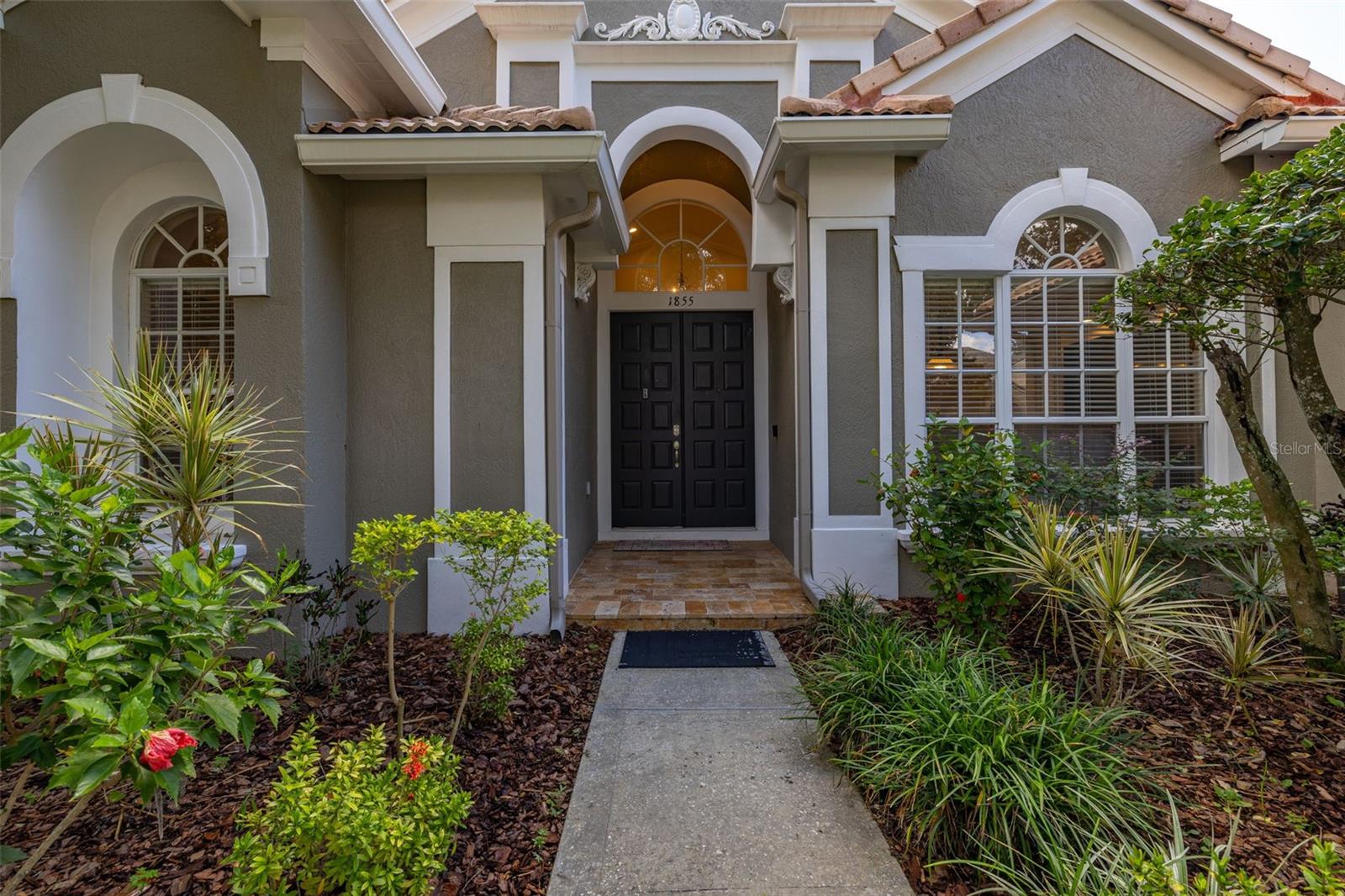 Image 7 of 59 For 1855 Vista Royale Boulevard