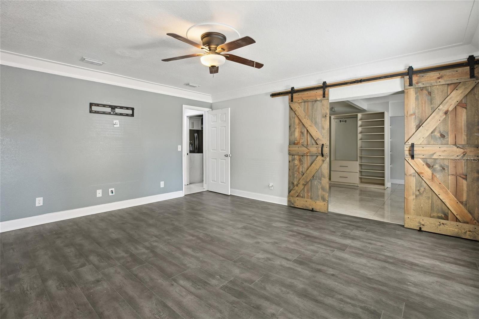 Image 42 of 80 For 949 Shadow Oaks Road