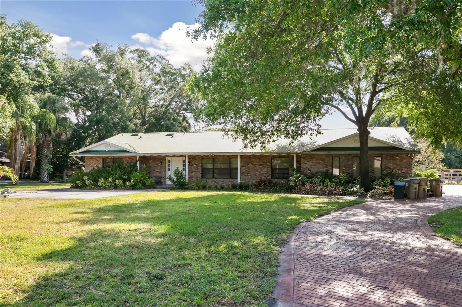 Image 6 of 80 For 949 Shadow Oaks Road