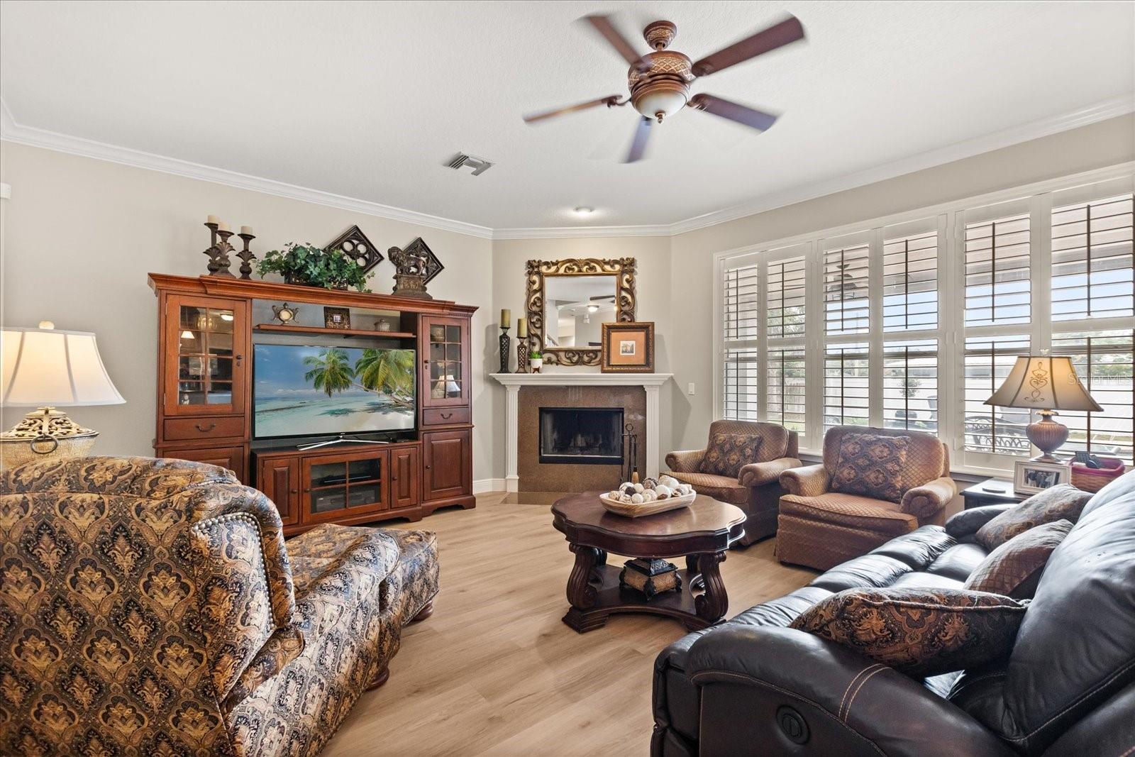 Image 6 of 51 For 141 Dommerich Drive