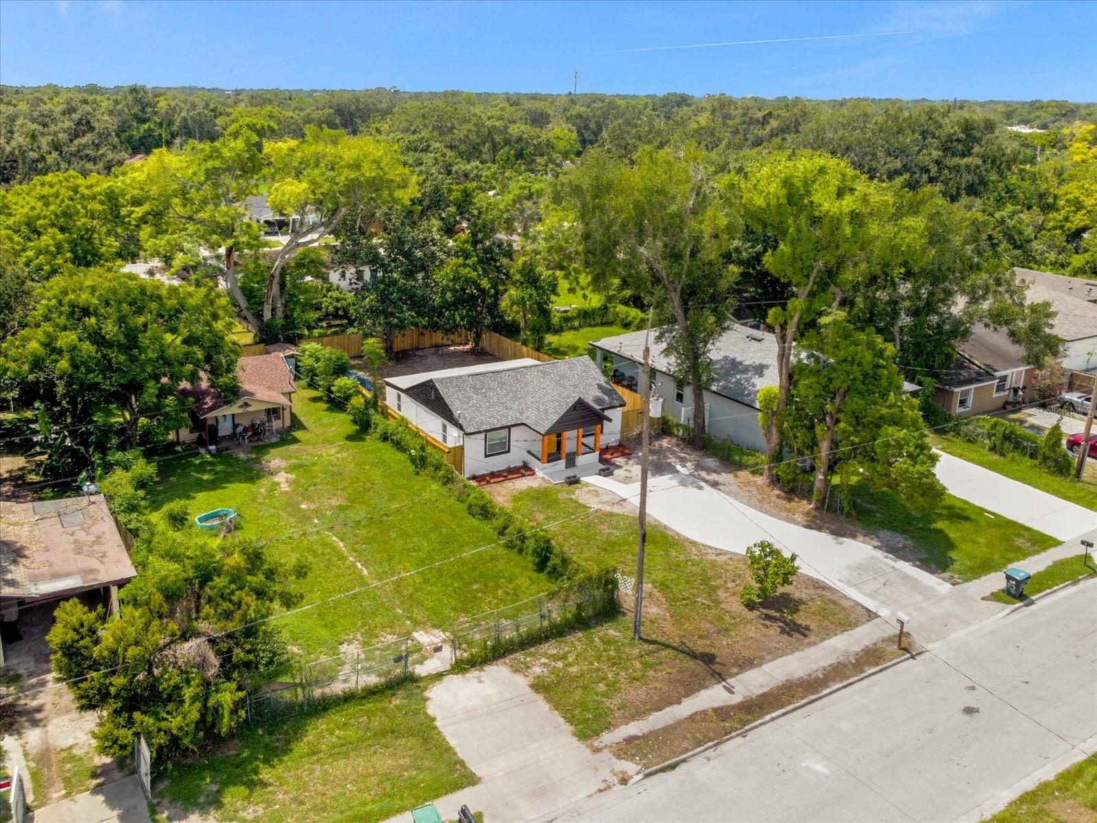Image 5 of 28 For 812 Miller Street