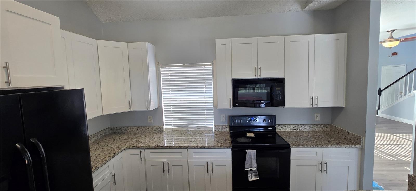 Image 18 of 60 For 8612 Valley Ridge Court