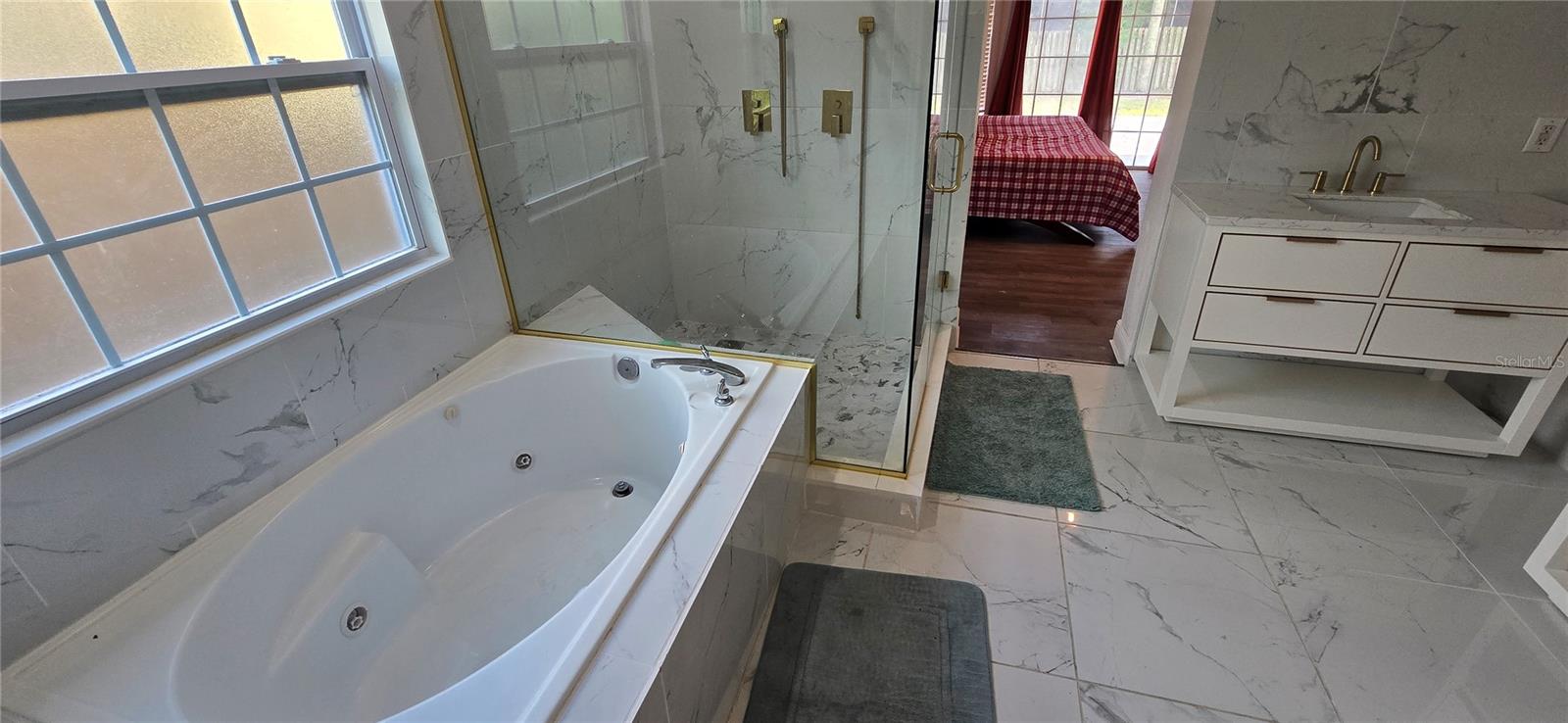Image 33 of 60 For 8612 Valley Ridge Court