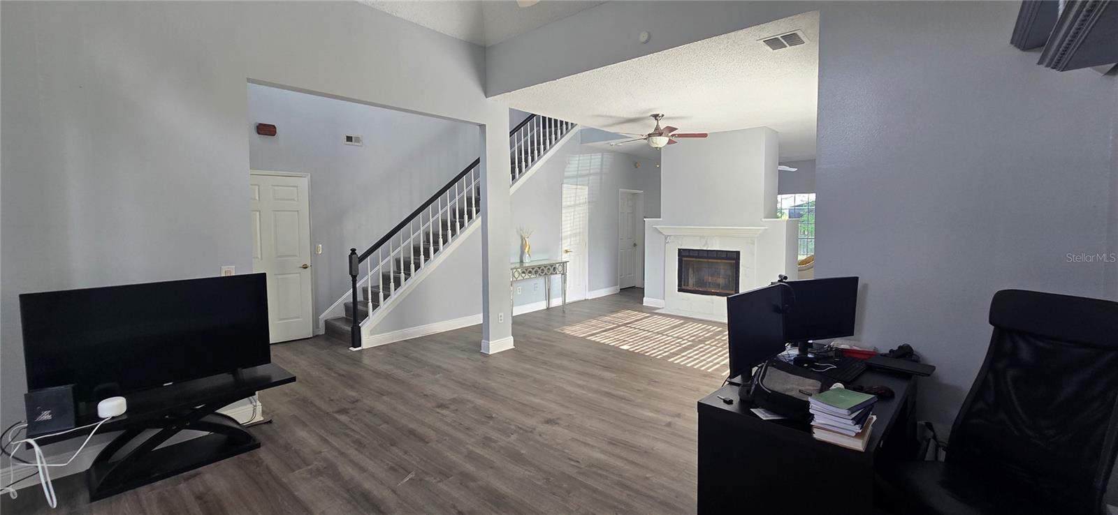 Image 5 of 60 For 8612 Valley Ridge Court