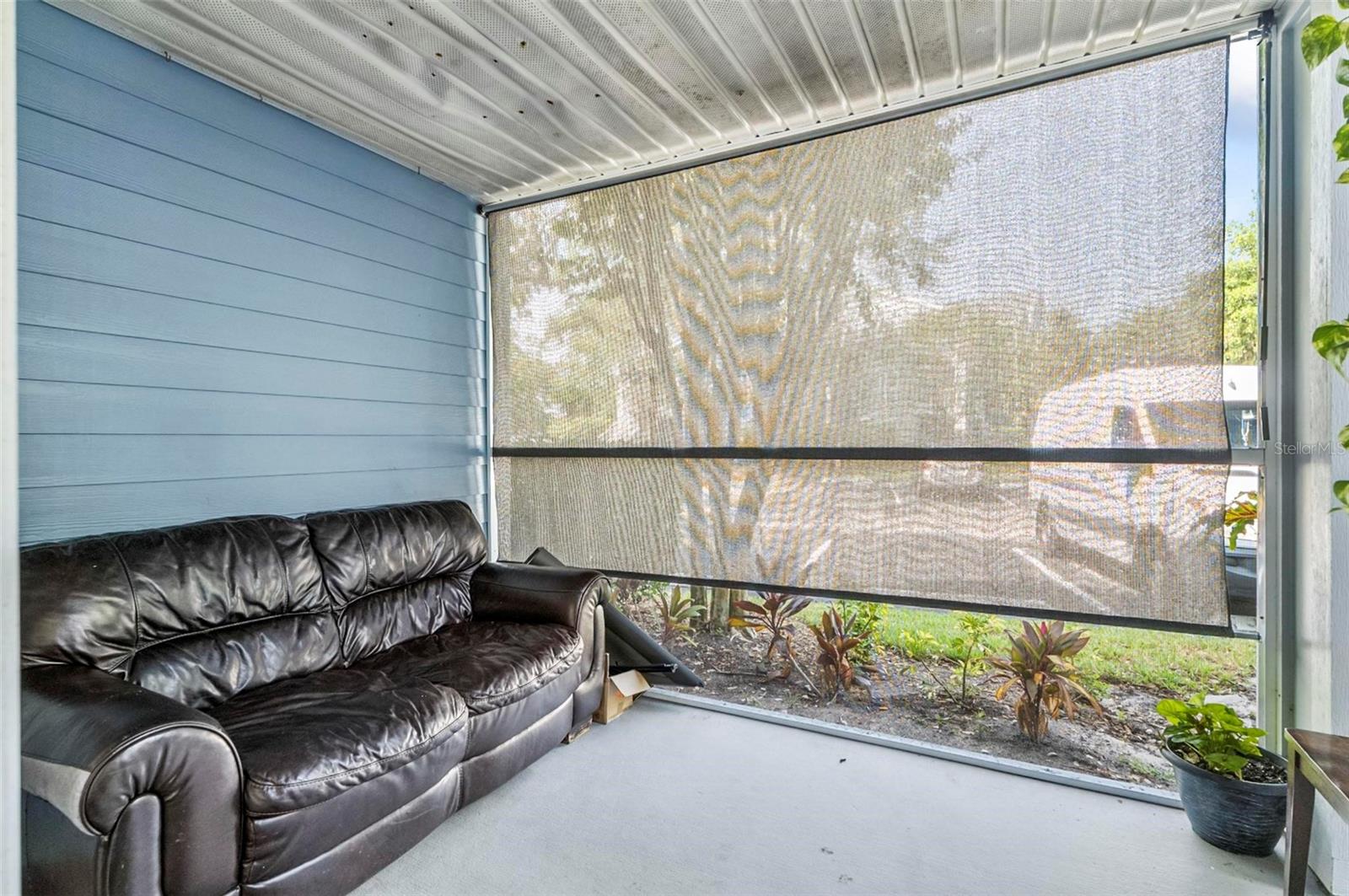 Image 43 of 62 For 2501 Grassy Point Drive 103
