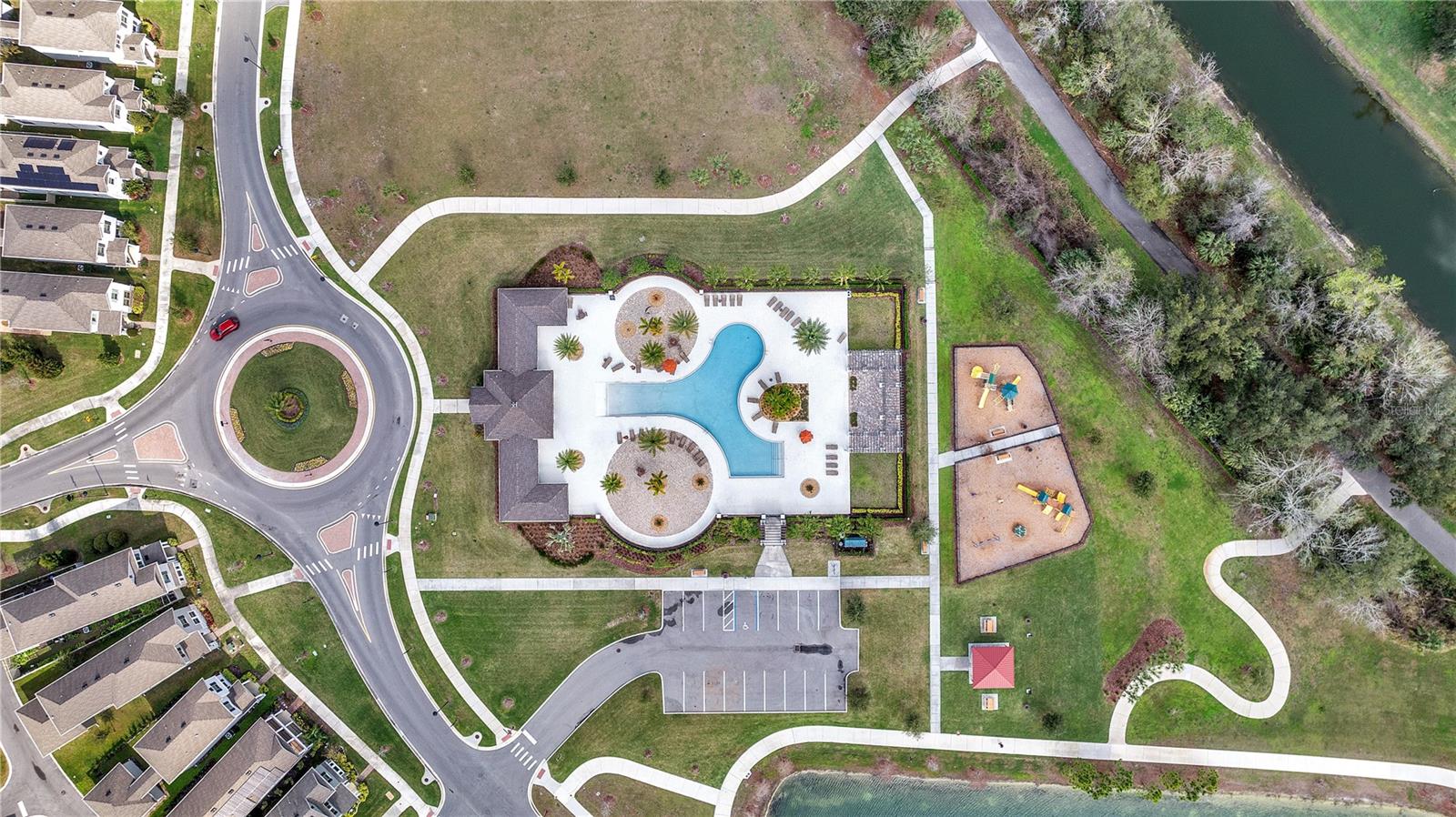Image 9 of 41 For 338 Wooded Vine Drive