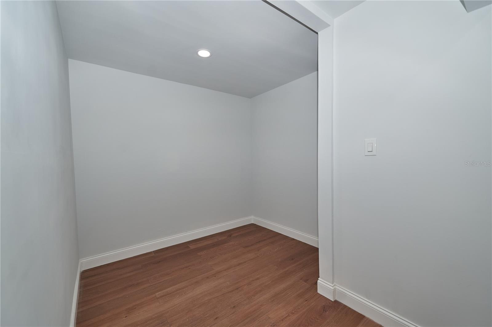 Image 23 of 48 For 863 Highland Avenue Nw