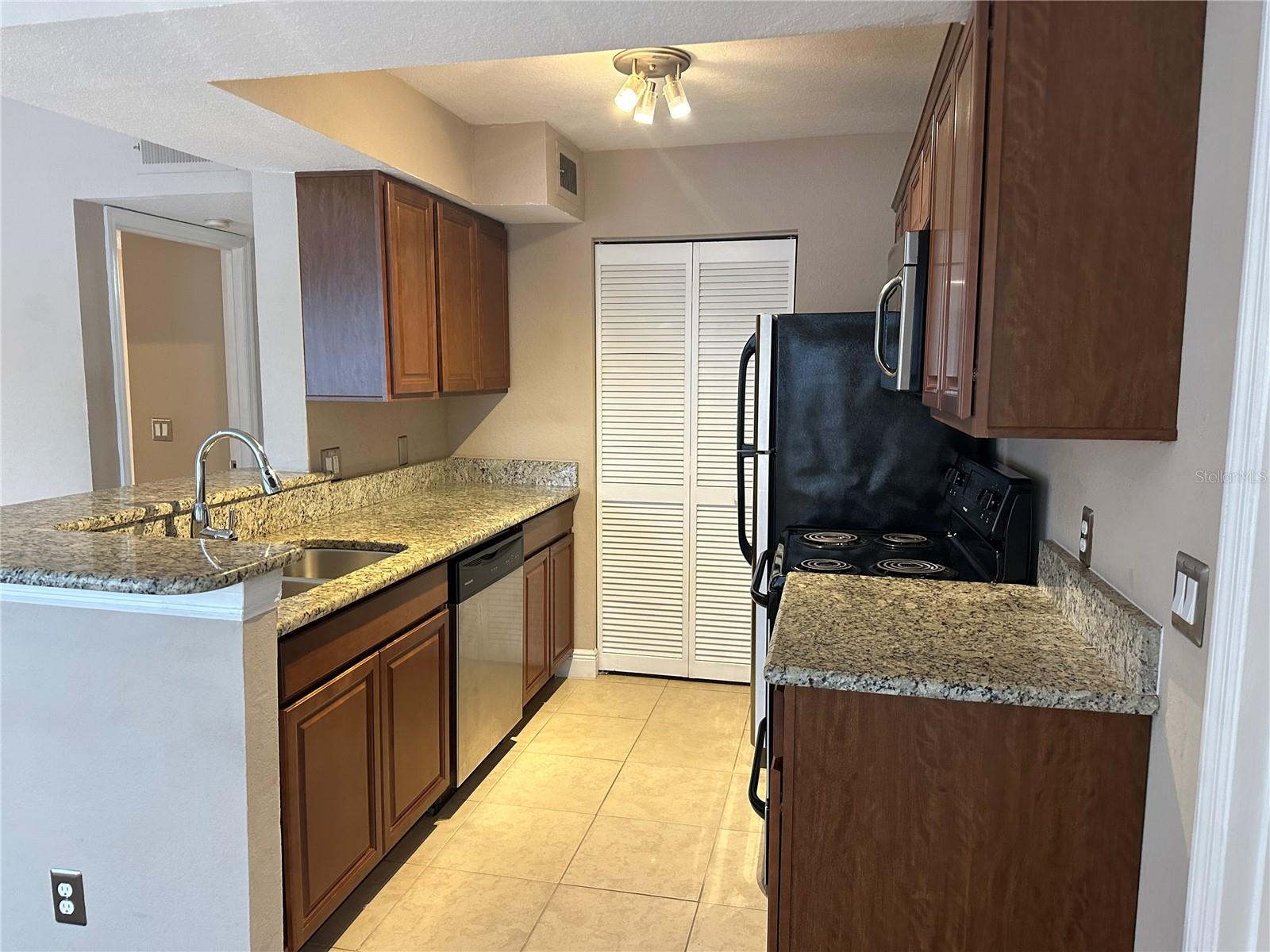 Image 13 of 31 For 1033 Hiawassee Road 2621
