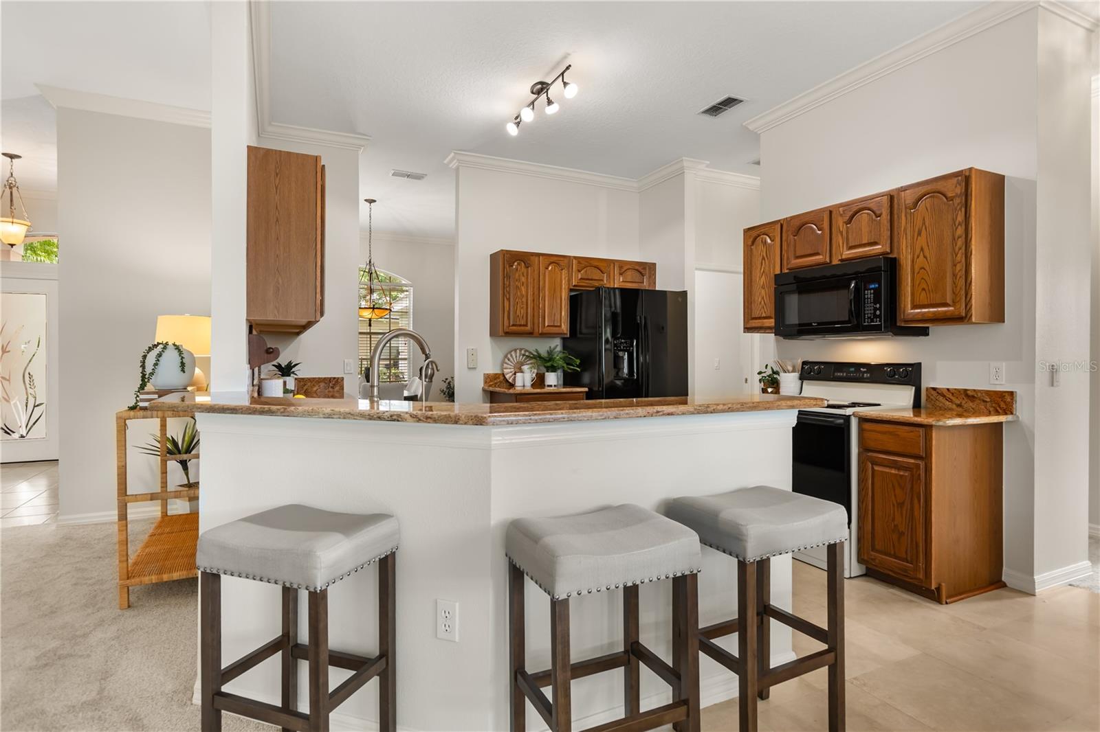 Image 13 of 35 For 926 Ridgeland Court