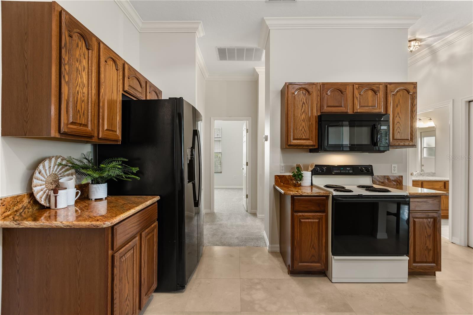 Image 15 of 35 For 926 Ridgeland Court