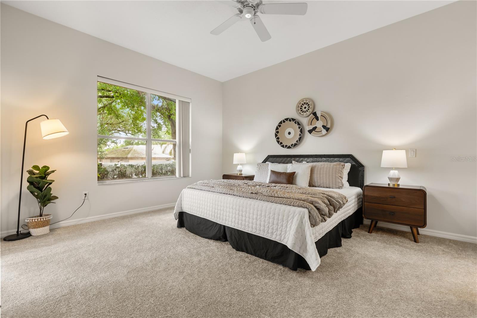 Image 16 of 35 For 926 Ridgeland Court