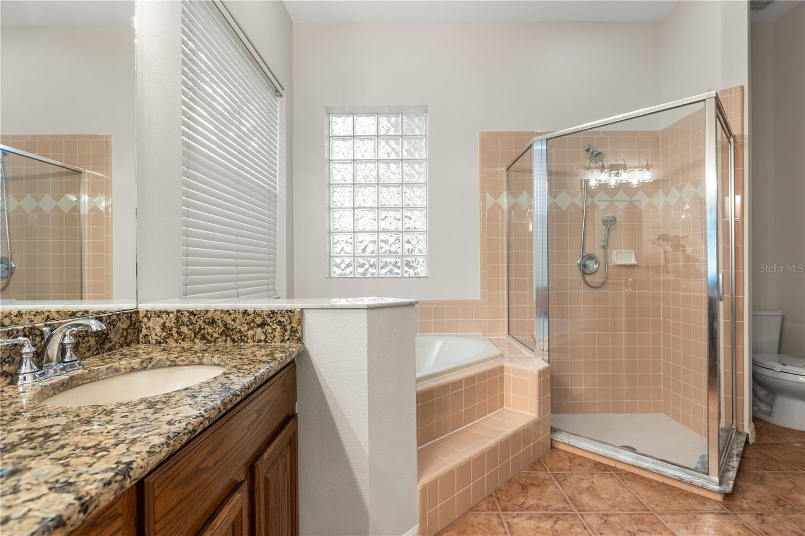 Image 20 of 35 For 926 Ridgeland Court