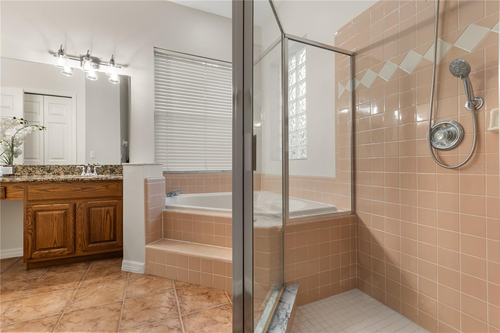 Image 21 of 35 For 926 Ridgeland Court