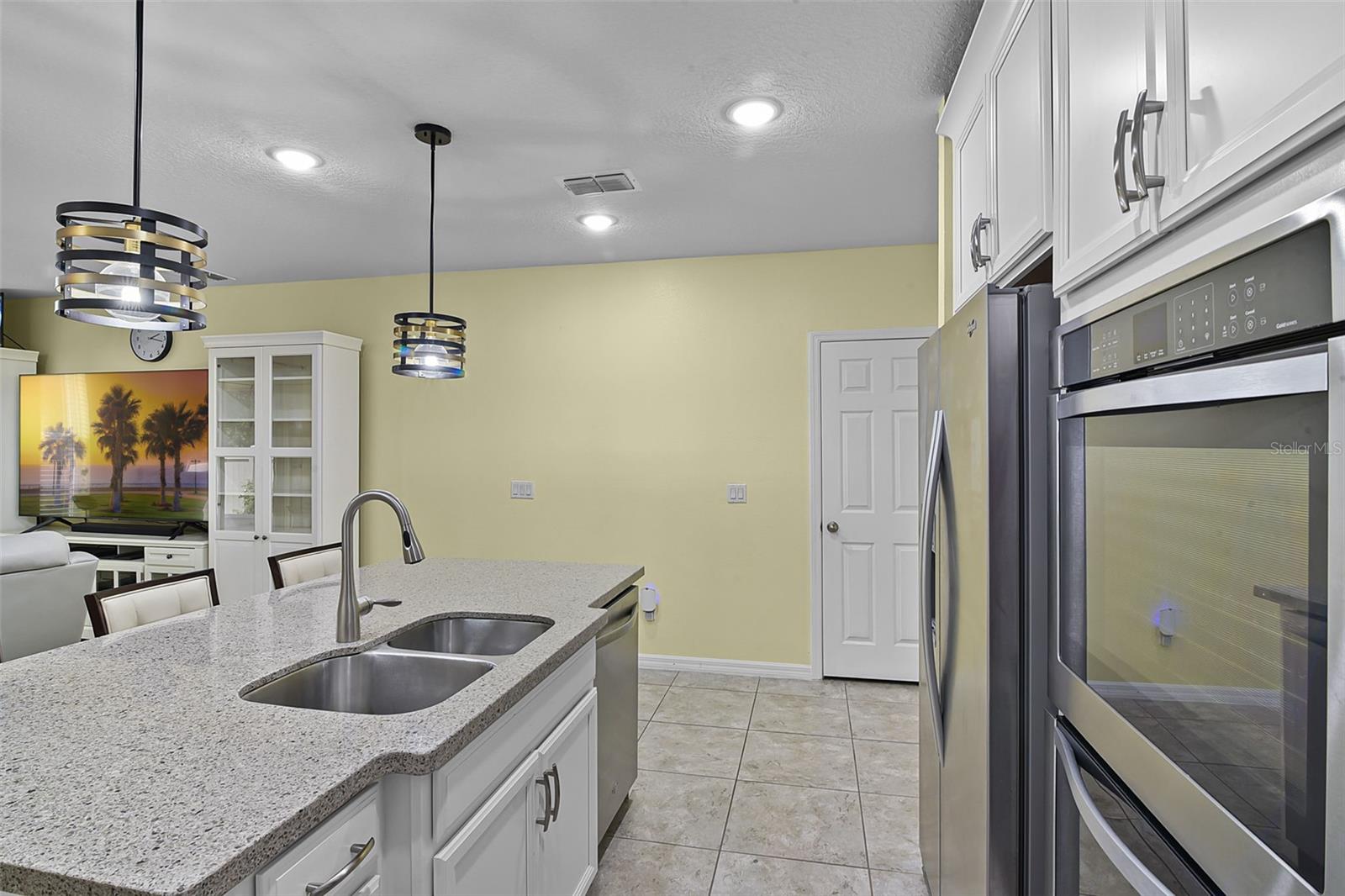 Image 17 of 47 For 4051 Prairie Reserve Boulevard