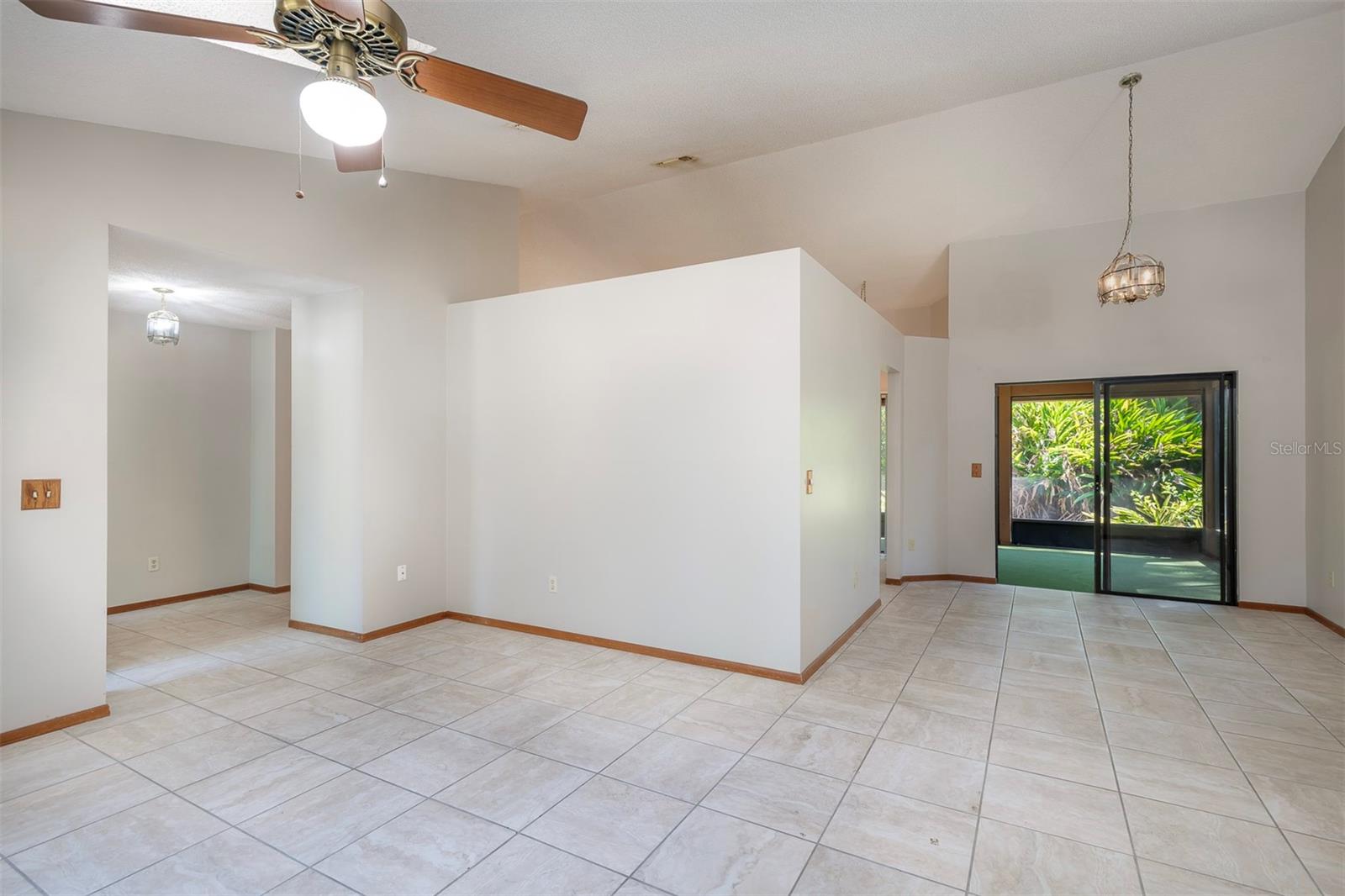 Image 3 of 31 For 1241 Leatherwood Drive