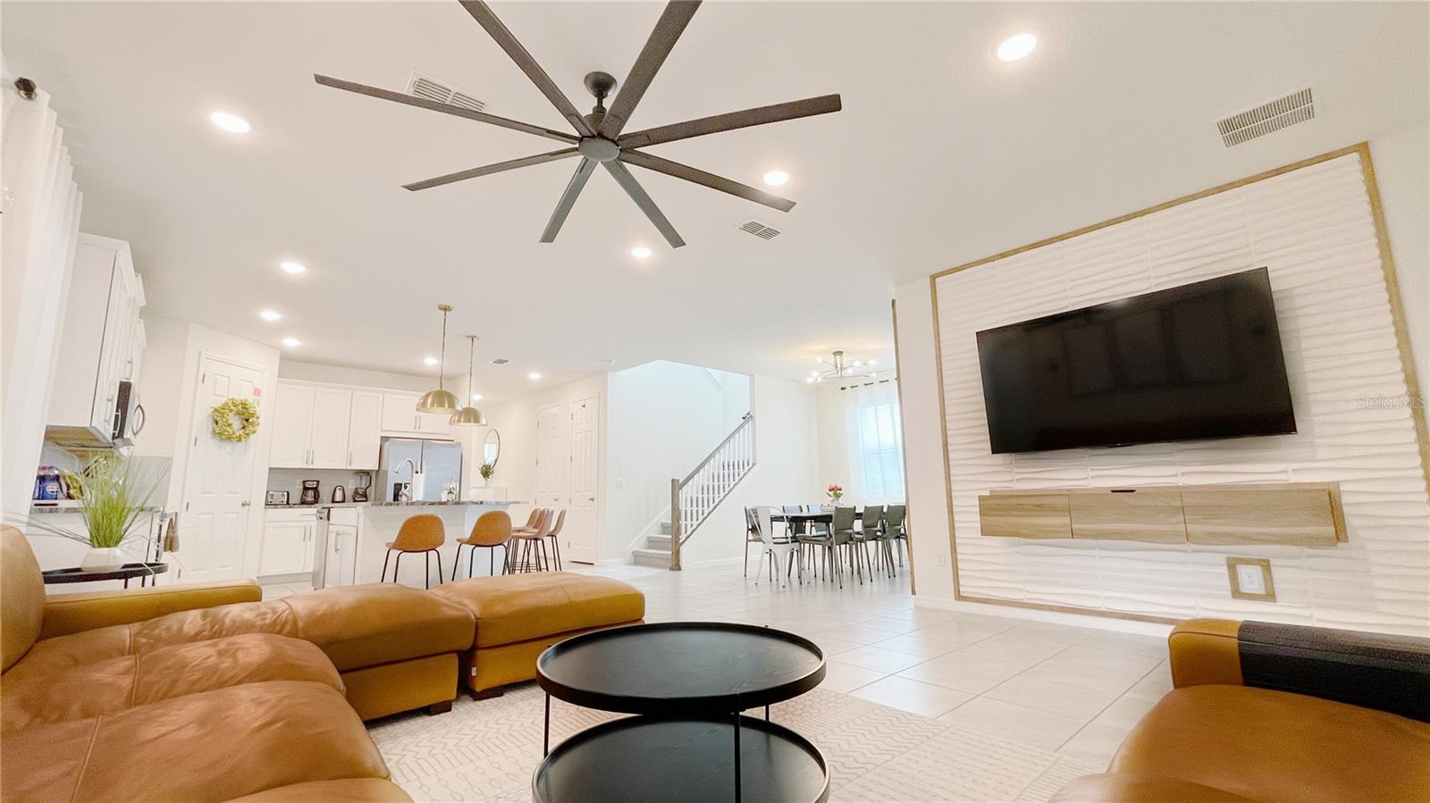Image 6 of 86 For 8940 Coconut Breeze Drive